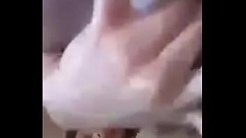 Melissa bella mujer mostrando sus atributos exquisitos