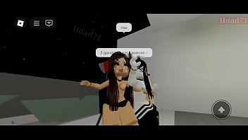 Quarteto com três putinhas gostosas e submissa ao meu pau roblox
