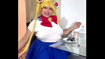 Chubby sailor moon ripping nasty farts