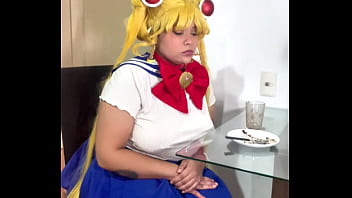 Chubby sailor moon ripping nasty farts