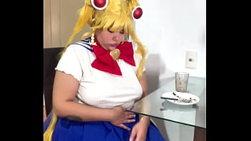 Chubby sailor moon ripping nasty farts