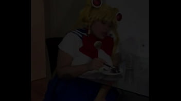 Chubby sailor moon ripping nasty farts