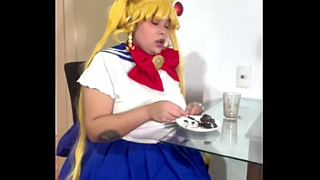 Chubby sailor moon ripping nasty farts