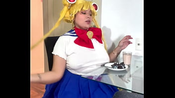 Chubby sailor moon ripping nasty farts