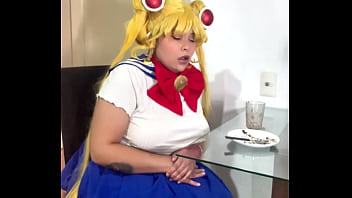 Chubby sailor moon ripping nasty farts