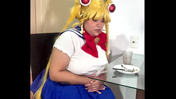 Chubby sailor moon ripping nasty farts