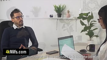 Her office leader needs to empty dat cock