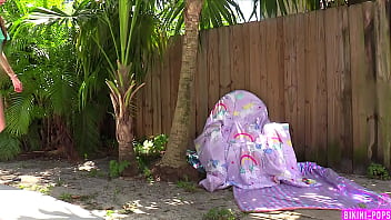 Bikini pops "sugar baby"