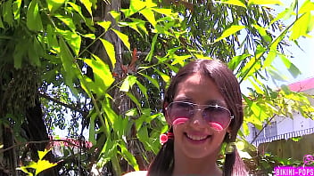 Bikini pops "sugar baby"