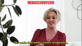 Deu a gostoso o cuzinho com legenda