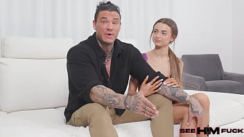 Buff guy kellen jay flexes his muscles as he’s lubed by nikki nicole