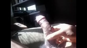 Pegando um broze na pica