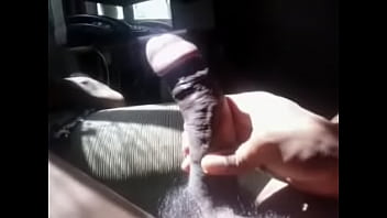 Pegando um broze na pica