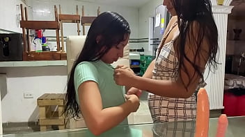 Esa rica puta esta cachonda asi que follamos hasta corrernos Esa rica puta esta cachonda asi que follamos hasta corrernos
