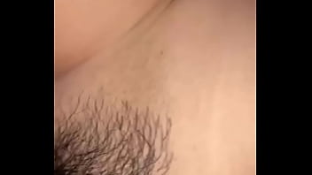 Filma como me penetra una y otra ves