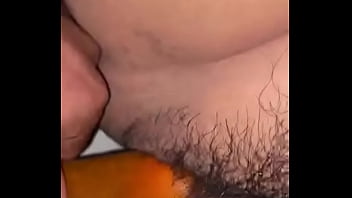 Filma como me penetra una y otra ves