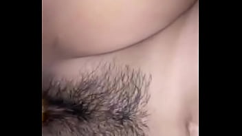 Filma como me penetra una y otra ves