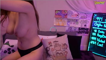 Chica de grandes pechos en chaturbate