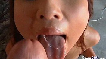 She sucks a good dick 485