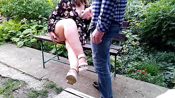 I'm cumming on my mother in law's bare feet