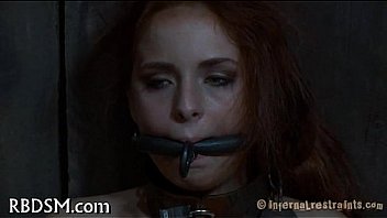 Hardcore toy gratifying for babe