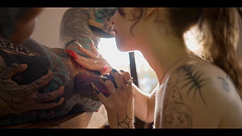 Hot tattooed pornstars extreme anal lesbian squirt fest