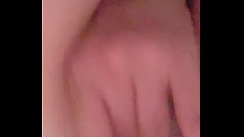 Me masturbo en el trabajo a escondidas de mi jefe