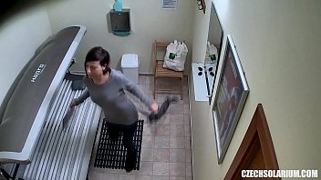 Voyeur cam cought young girl Voyeur cam cought young girl