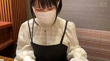 思わず抱きしめたい！透明感溢れる美女後輩ちゃんと変態ハメ撮りセックス！うるうるな瞳で見つめながらビンビンチンポをたくさんご奉仕うさちゃんフードを被って性欲高めな甘えん坊エッチでキュンキュン中出し