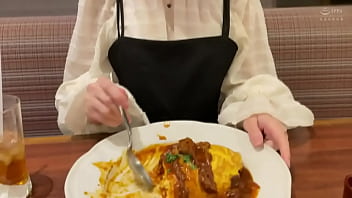 思わず抱きしめたい！透明感溢れる美女後輩ちゃんと変態ハメ撮りセックス！うるうるな瞳で見つめながらビンビンチンポをたくさんご奉仕うさちゃんフードを被って性欲高めな甘えん坊エッチでキュンキュン中出し