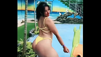 Culona moviendo el culo