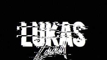 A morena rabuda venho me mostrar o novo biquine não aguentei e meti a rola naquele bucetão