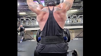 Back pump who loves a powerful back