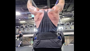 Back pump who loves a powerful back