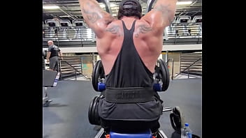 Back pump who loves a powerful back