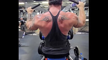 Back pump who loves a powerful back
