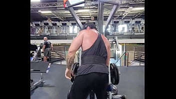 Back pump who loves a powerful back