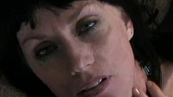 Brunette milf blows and suck cock lively