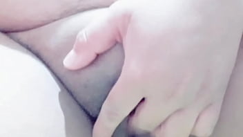 Masturbándose un poco