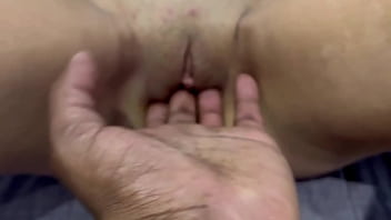 O negão veio arrombar minha bucetinha