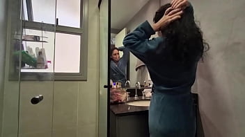 O negão veio arrombar minha bucetinha