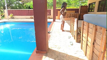 Nonton &ldquo;splash & Temptation&rdquo; Hotwife Gets A Hot Creampie Cleanup From Hubby thumbnail