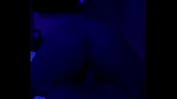 Novinha sentando demais no cacete do namorado