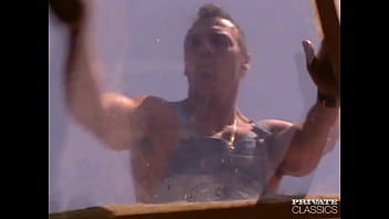 Aniko & katy in an anal threesome with the window cleaner