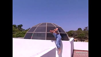 Aniko & katy in an anal threesome with the window cleaner