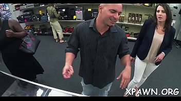 Non professional is making love here