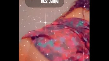 Chubby queen shaking her big sexy tattoed booty