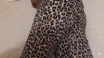 Mujer sexy follando con mexicano