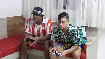 Meu amigo furou meu olho