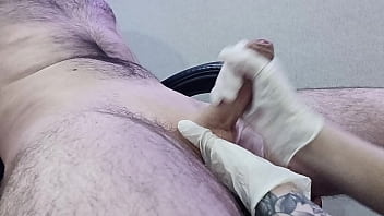 Nurse shaves patient's groin and ends with happy ending